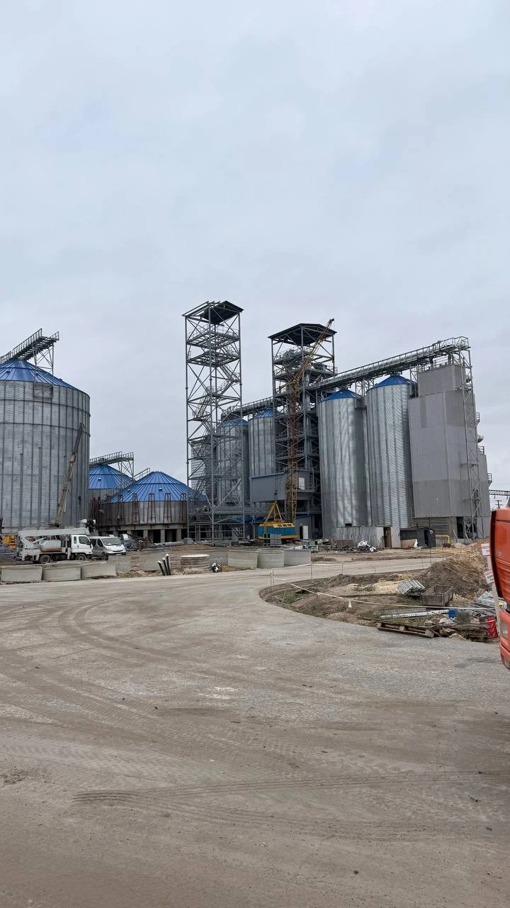 Норійні вежі та транспортні галереї